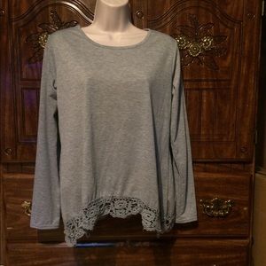 Long sleeve tee shirt